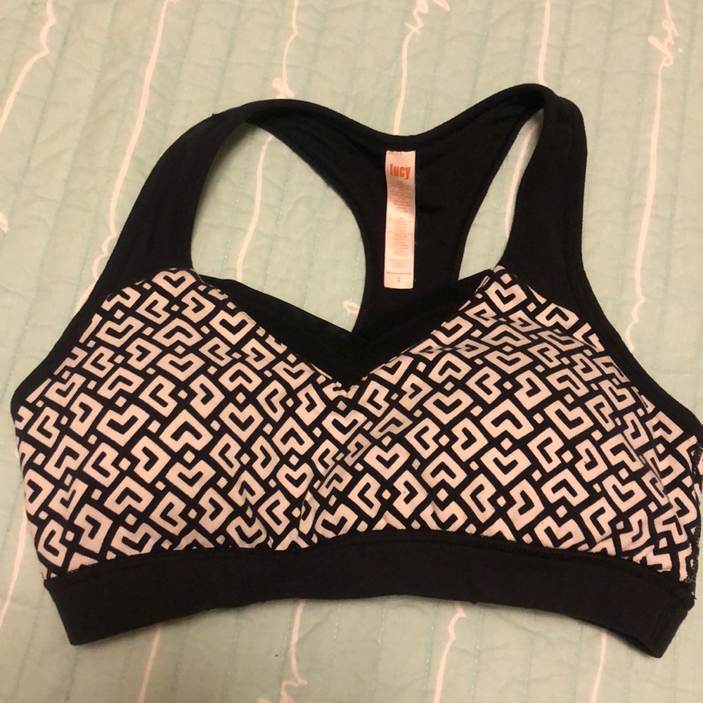 Lucy size medium women’s sports bra